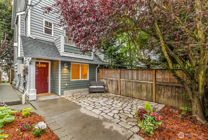 Move in Ready Ballard Townhome