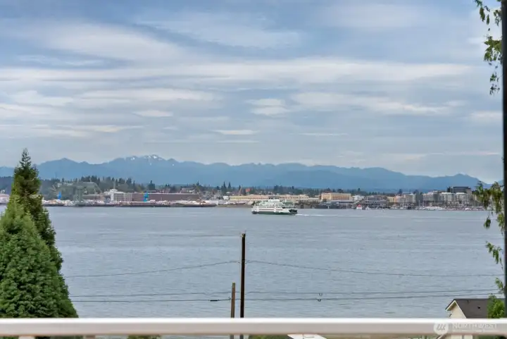View in motion, Ferries crossing the Sound View in motion, Ferries crossing the Sound