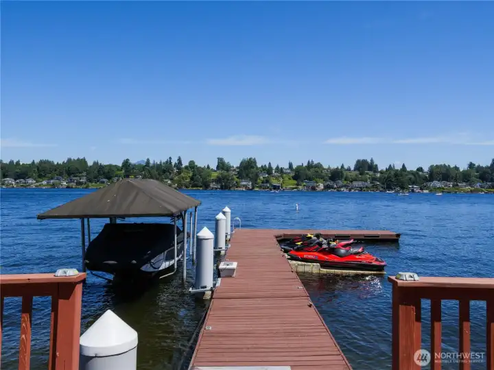 Launch into lake life. Step from your dock to the water and enjoy every day like a vacation. Launch into lake life. Step from your dock to the water and enjoy every day like a vacation.
