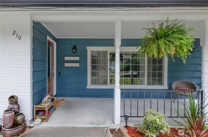 Welcome home.  Such a great location.  Close to shops, schools and I-5