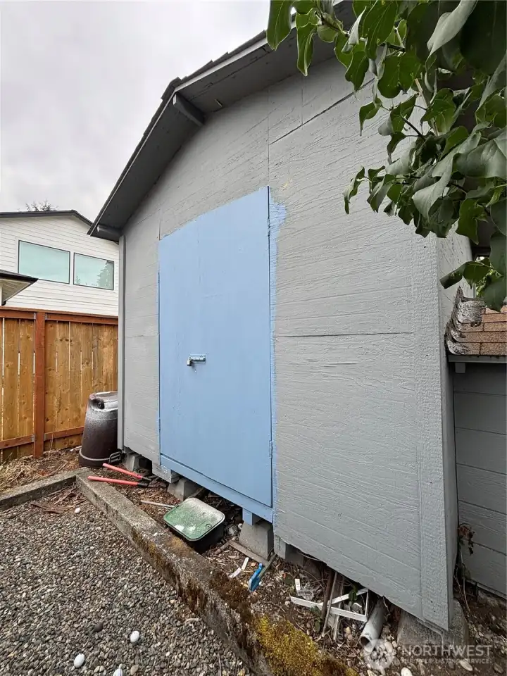 Storage shed