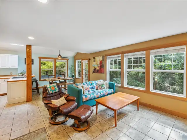 open concept view from mud room side door