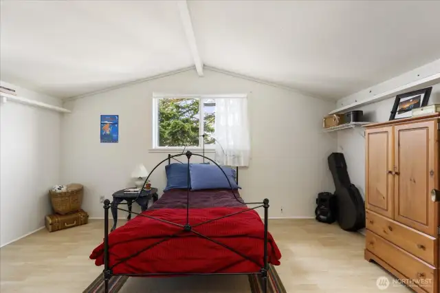 Upstairs bedroom 1