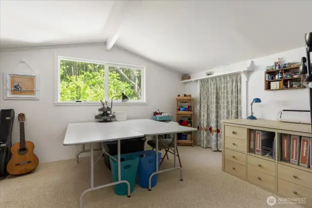 Upstairs bedroom 2
