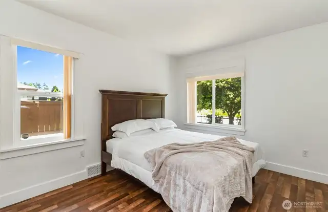 Secondary bedroom