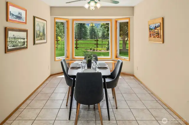 Oh the views! No neighbors in sight.