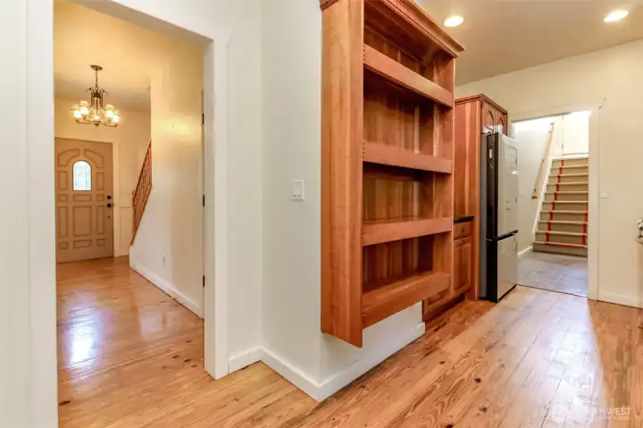 Hall from Entry to Livingrm, Diningrm, or Kitchen