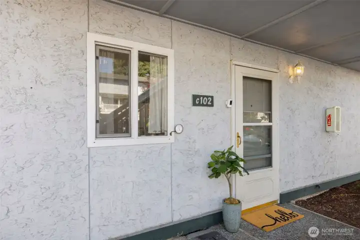 Your own front door and outside entrance!
