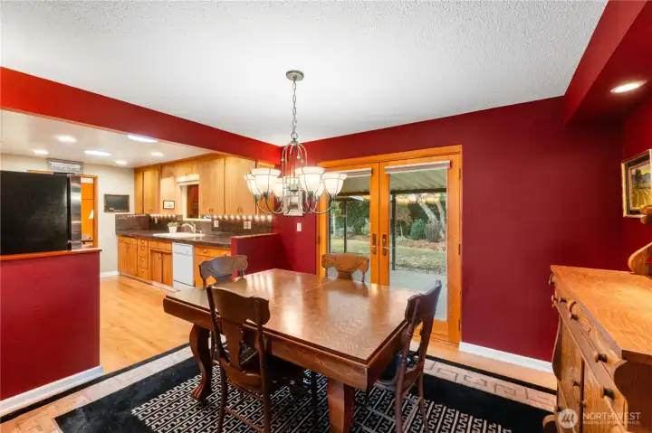 spacious dining area