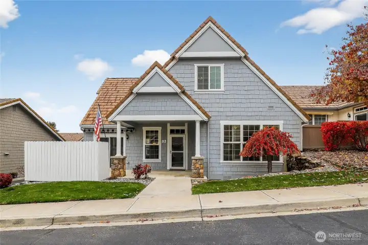 1494 Eastmont Ave #33