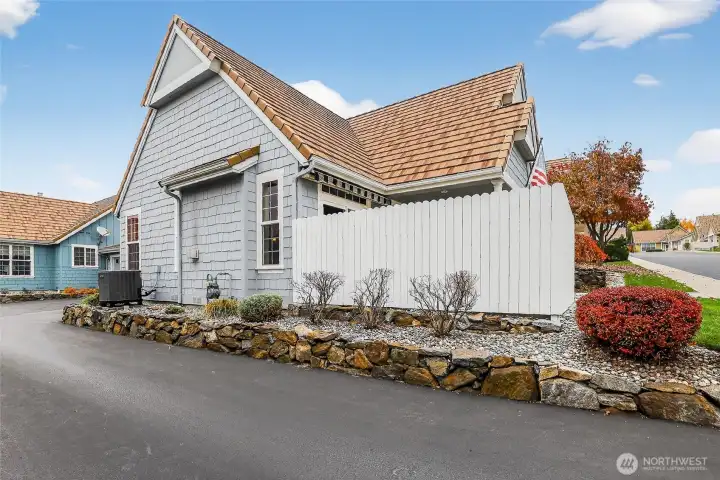 Driveway to garage access