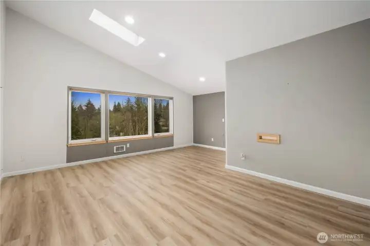 Large, light-filled work/flex space. Recessed lighting, expansive windows, new floors and paint.