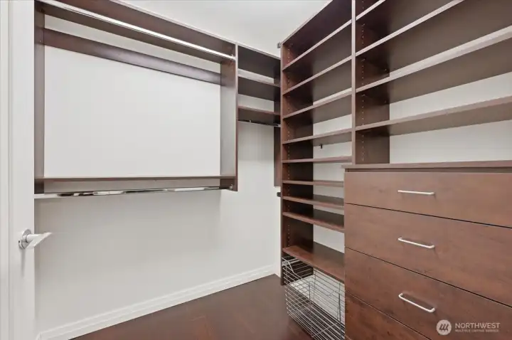 Walk-in Closet