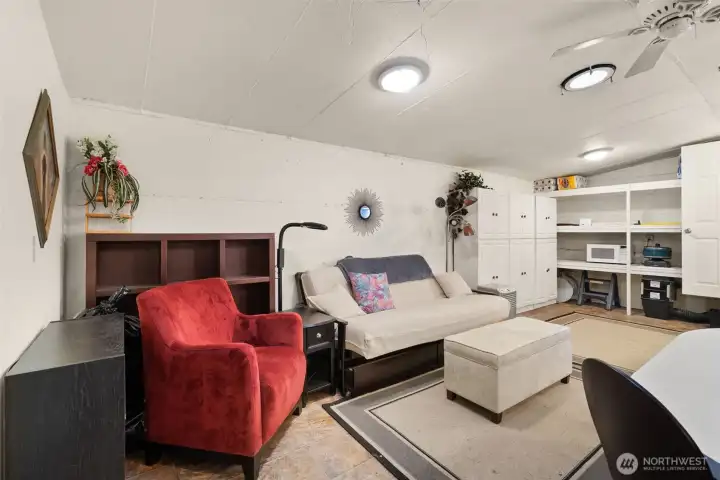 Underground living space