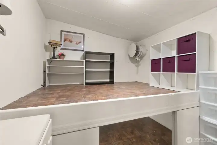 Underground living space