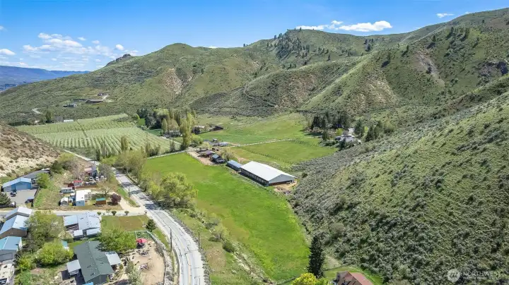 endless potential for equestrian lovers or hobby farm enthusiasts!