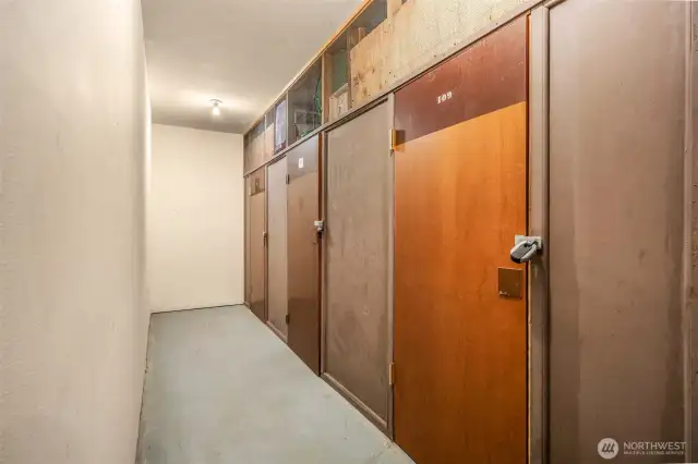 Large storage unit goes with the unit.  Right almost across from the unit for easy access.
