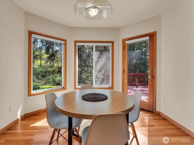 Breakfast Nook (Main)