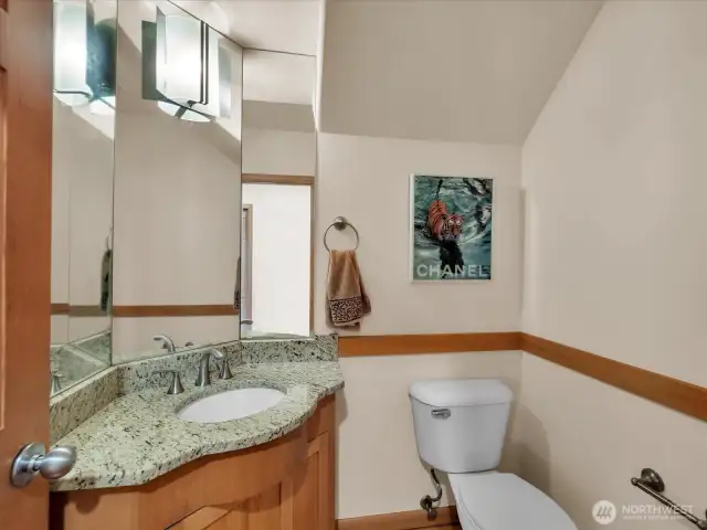Powder room (Main)