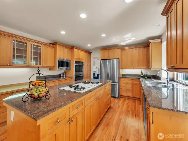 Kitchen (Main)