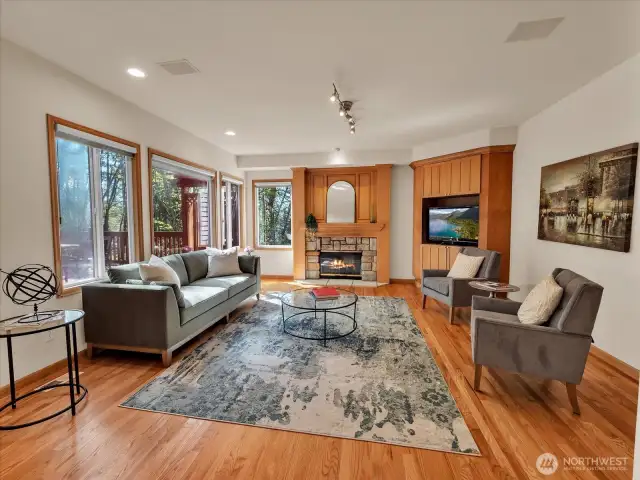 Family room (Main)