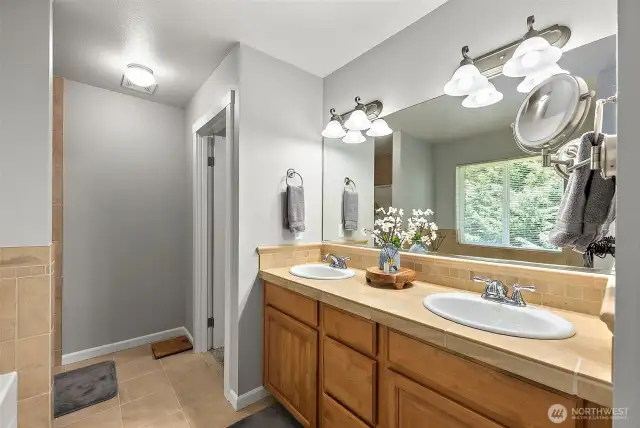 Primary bath