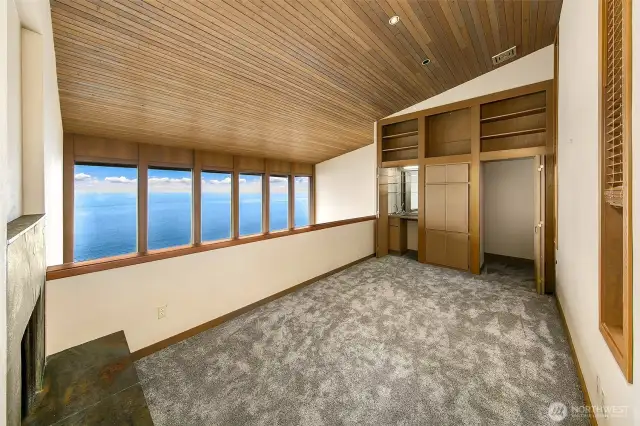 Upstairs mezzanine could be a possible 3rd bedroom. Huge walk in closet.