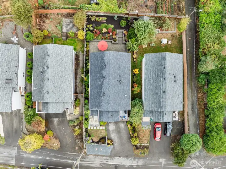 Great neighbors, great neighborhood. Come take a look!
