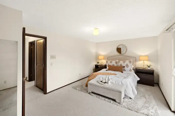 Large upstairs bedroom