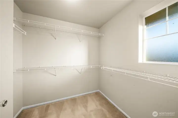 Walk-in Closet