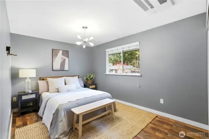 1 of the addtional bedrooms, this one is very spacious