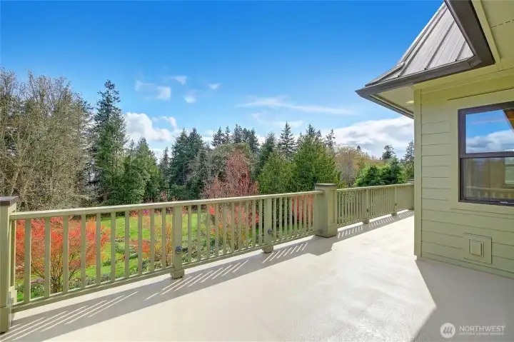 Large deck for entertaining, just off dining & living rooms.