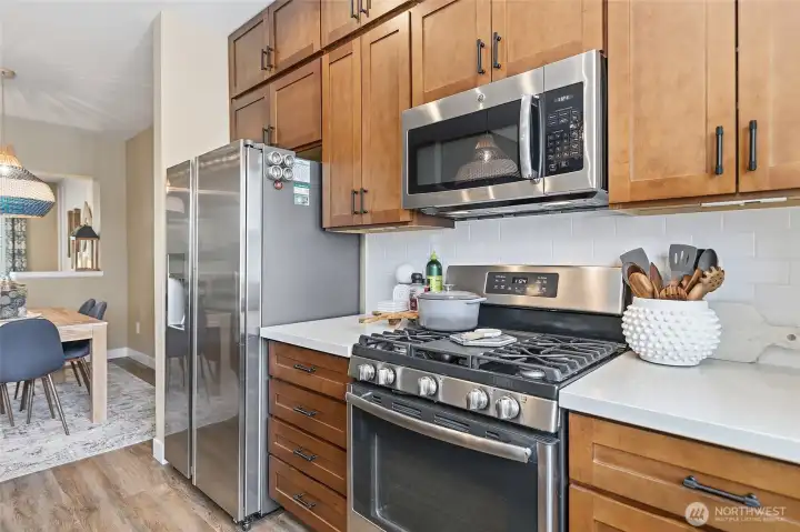 Stainless steel gas range, refrigerator, microwave