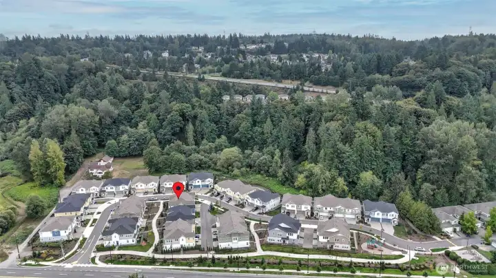 River Trail at Elliott Farm. Minutes to downtown Renton and Bellevue. Convenient access to SeaTac Airport.