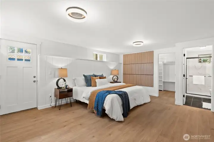 Primary suite with a door to the backyard. Could be used as a MIL with private access.