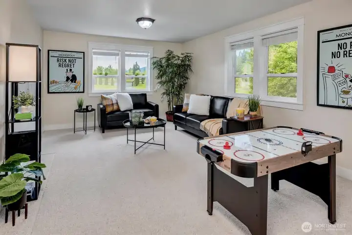 Another flex space....kid's playroom, hobby or craft room, music room....you decide!