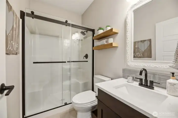 full bath off entry for 5th bedroom