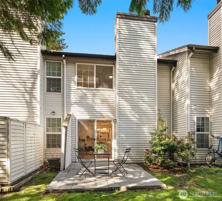 Wonderful townhome with easy access to Totem Lake, DT Kirkland, Woodinville, Bothell and the tech corridor!