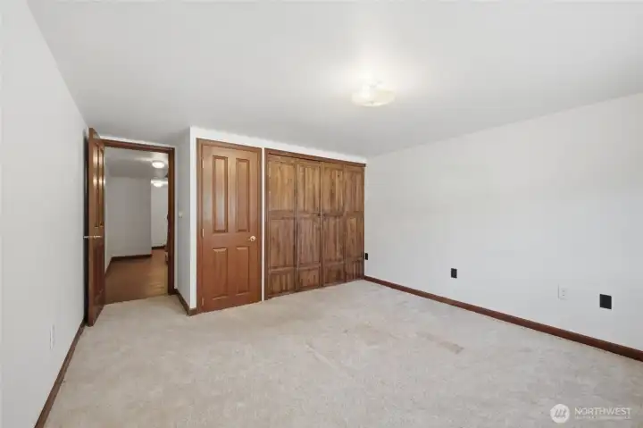 Laundry & Flex Space/4th Bedroom
