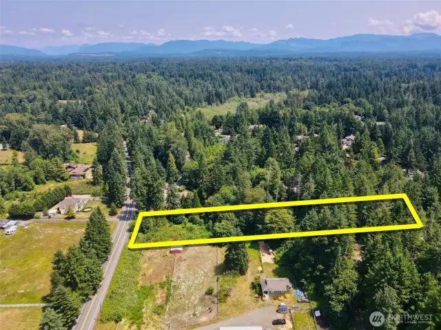 Overhead view with approximate boundaries in yellow.
