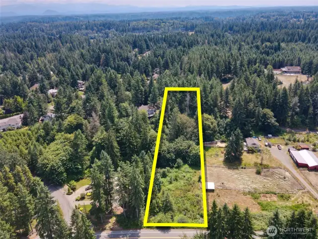 Overhead view with approximate boundaries in yellow.