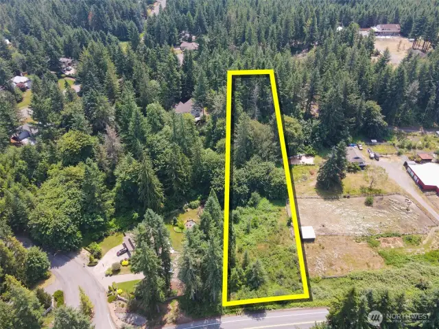 Overhead view with approximate boundaries in yellow.