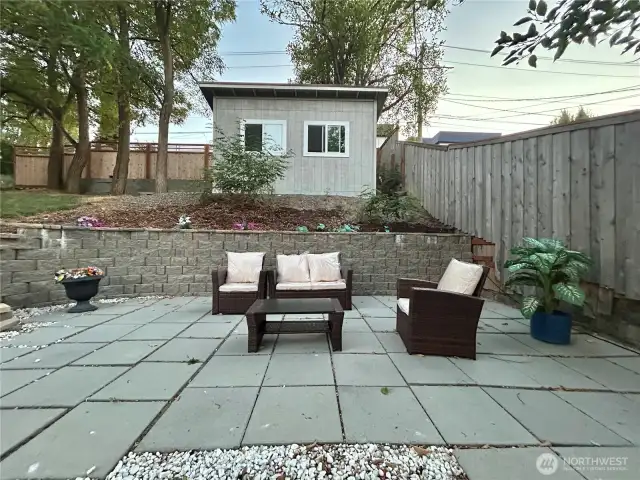 middle backyard