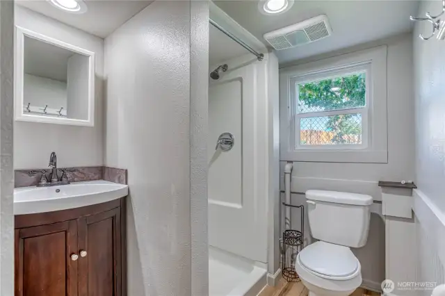 Downstairs 3/4 bath