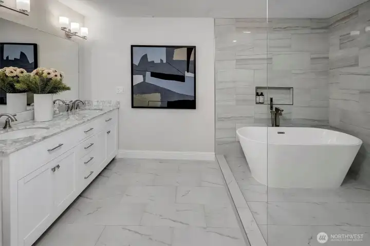 MIL - luxury bath