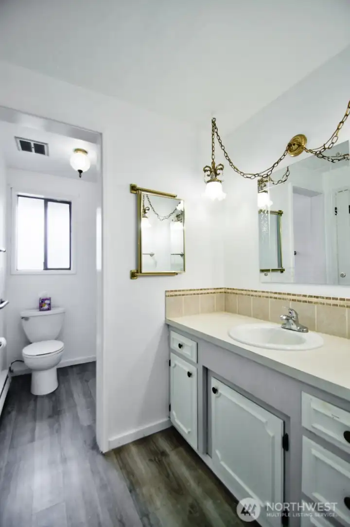 Main Bathroom