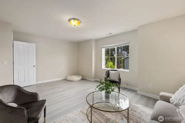 Bonus Room on 2nd Floor