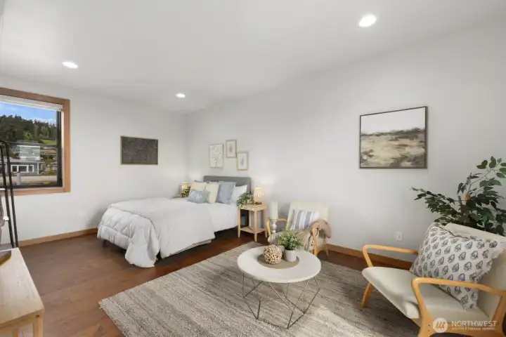 Guest Bedroom/Office