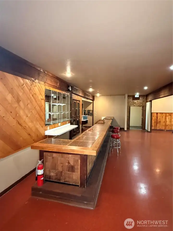 Kitchen & Bar. Kitchen and Bar Layout perfect for serving. Kitchen & Bar. Kitchen and Bar Layout perfect for serving.