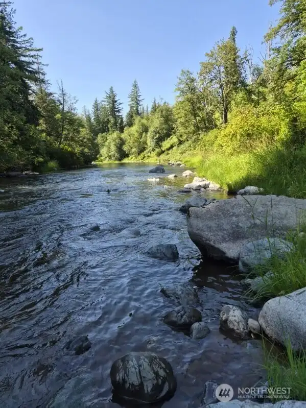 Peaceful views and serenity. Bring your fishing poles, kayaks, and floats to enjoy this beautiful riverfront. Peaceful views and serenity. Bring your fishing poles, kayaks, and floats to enjoy this beautiful riverfront.